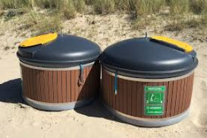 PvdA blij met plaatsen van afvalbakken op het strand!